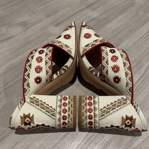 ASH Red Aztec Embroidered Adel Round Toe Block Heel Slip On Heel Sandal 7.5 / 38 - Picture 2 of 9